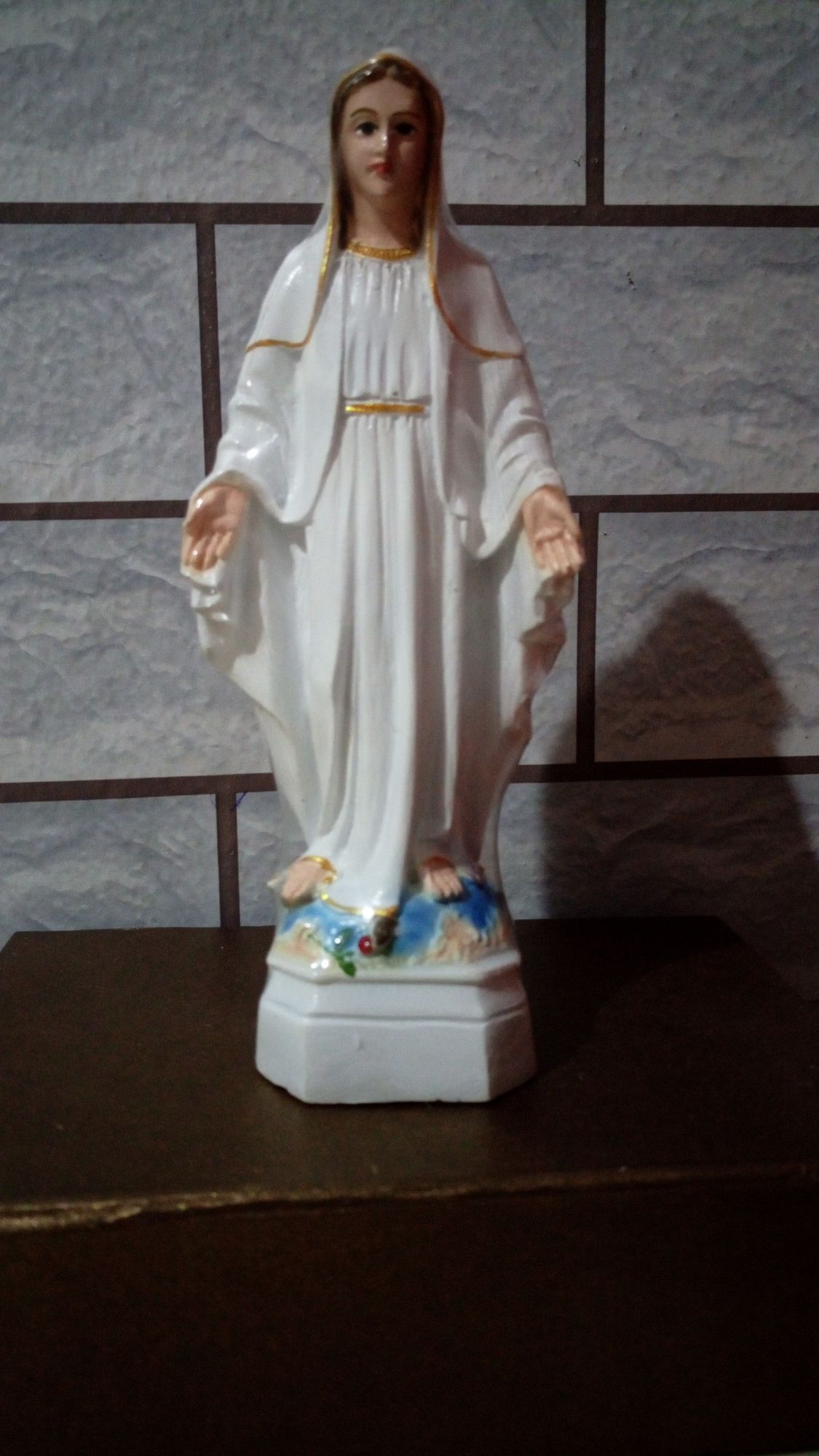 Tượng Đức Mẹ ban ơn cao 20cm