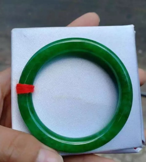 [HCM]Vòng cẩm thạch đá tự nhiên đủ size hàng đẹp ( mua tặng mẹ làm quà ý nghĩa sang trọng )
