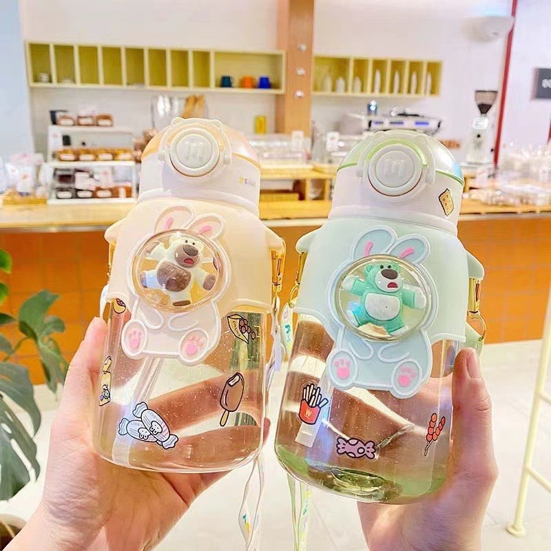 Bình Đựng Nước Gấu Dâu Dễ Thương Bé Trai Bé Gái