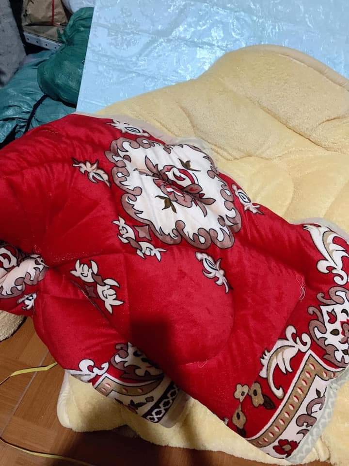 Chăn lông cừu 3 lớp dày siêu ấm 2,5kg.