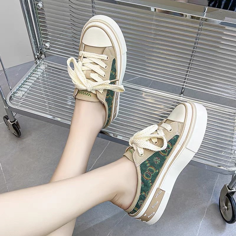 Giày Sục Thể Thao Nữ Chữ OO