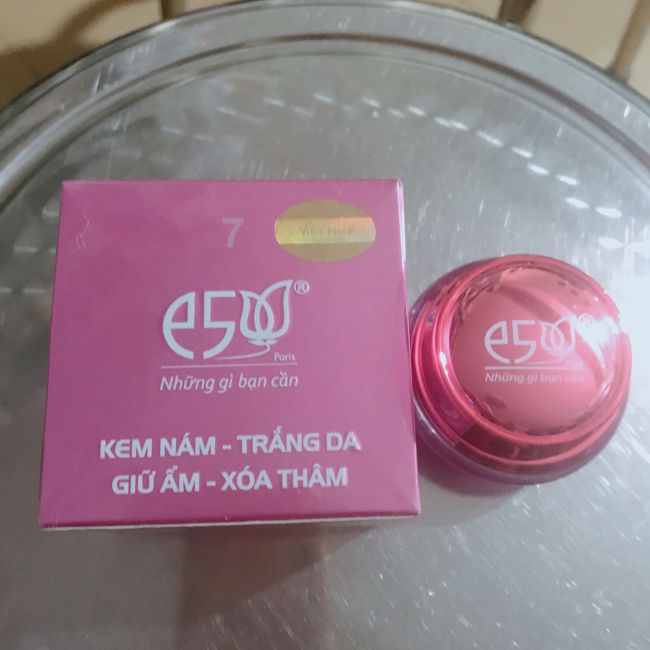 Kem E5 nám trắng da giữ ẩm xoá thâm