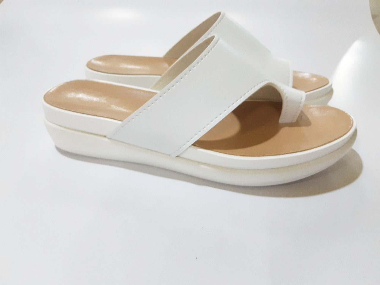 DÉP ĐÚC NỮ XỎ NGÓN SIÊU NHẸ LT43
