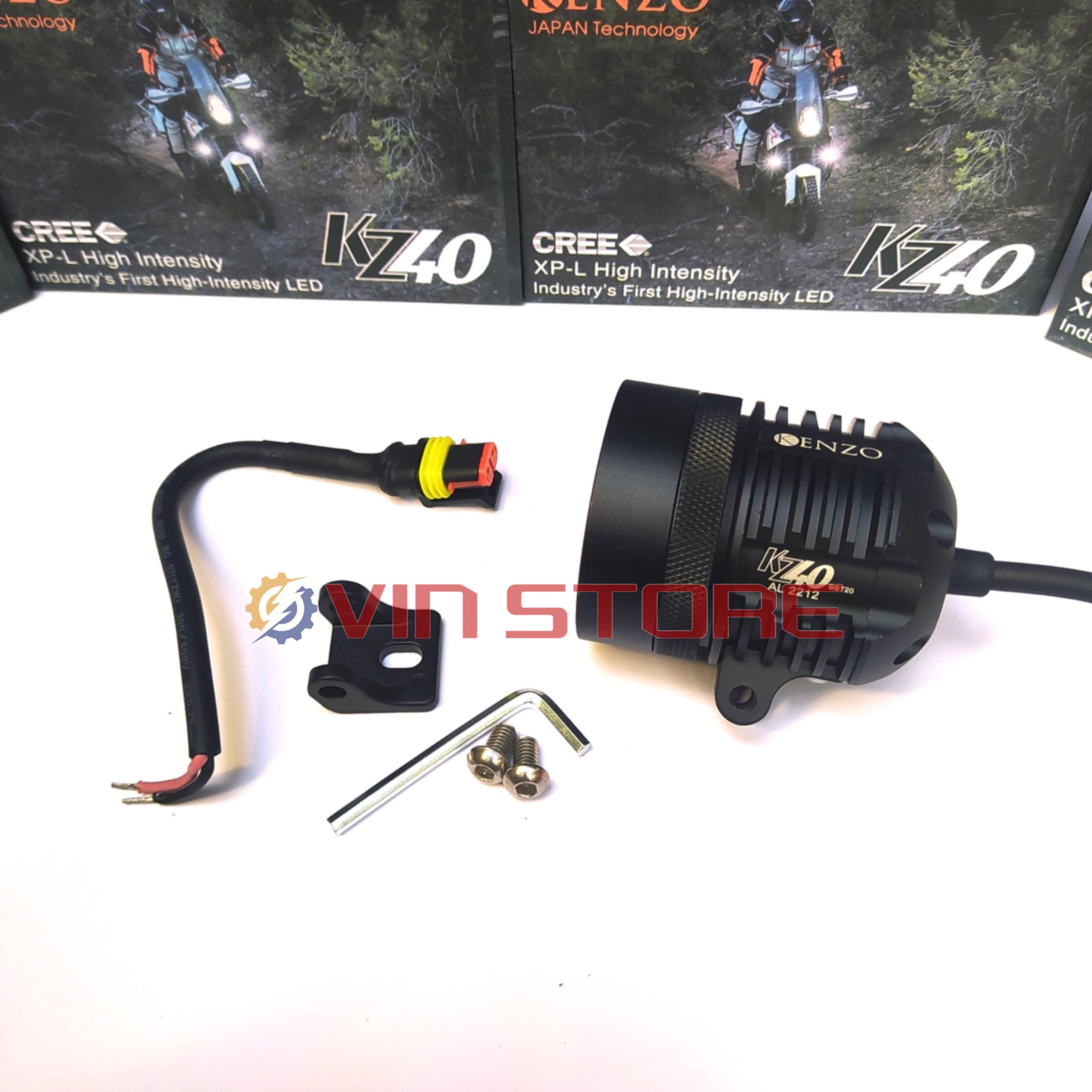Trợ sáng KZ40, L4X chip SST20 kính tím(công suất thực 30w)
