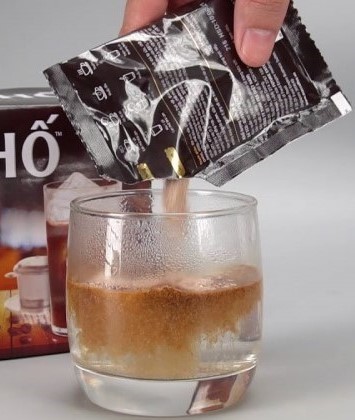 Cà Phê Phố Cà Phê Sữa đá 720g (30 gói x 24g)