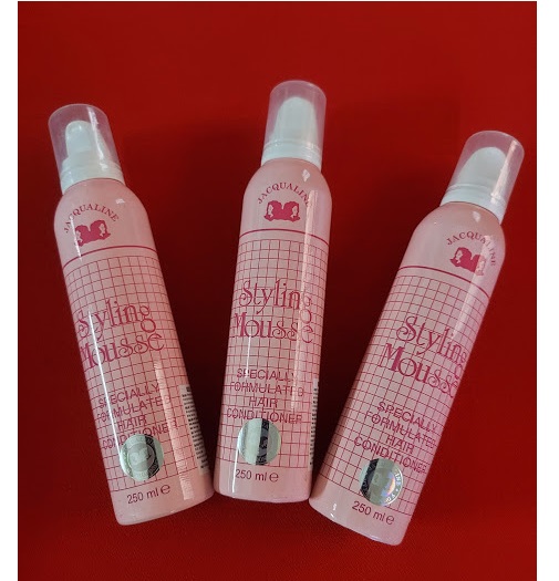[HCM]Mousse tạo kiểu tóc Jacqualine 250ml (Pink)