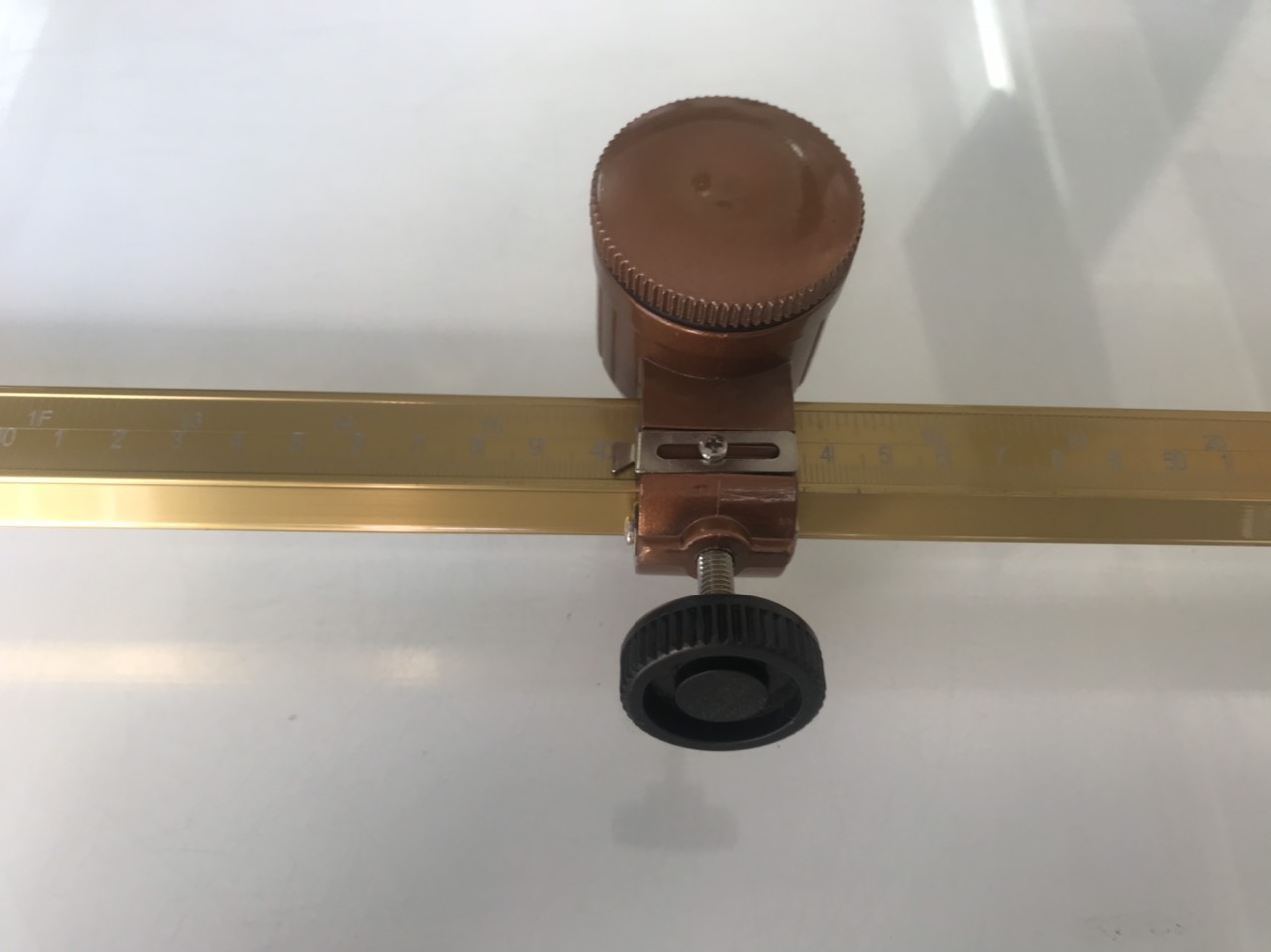 Dao cắt kiếng chữ T Total TGCT11201