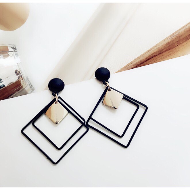 Bông Tai Nữ Vuông Đen Cao Cấp (Hàng có sẵn)