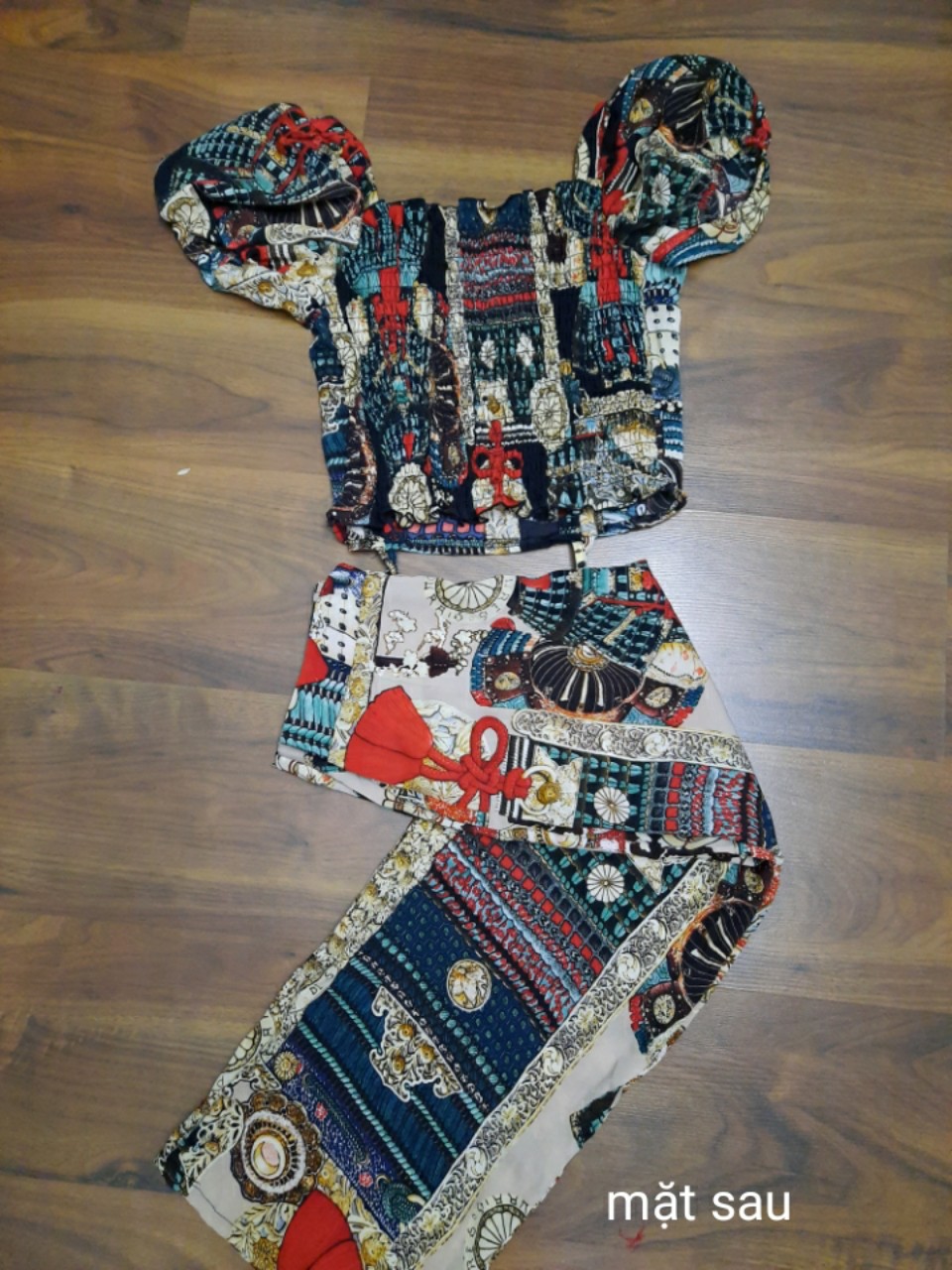 set thổ cẩm cổ vuông tay búp ,Hmay