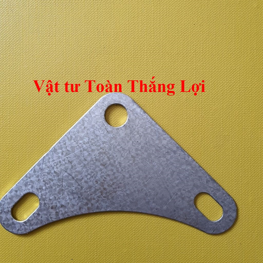 Bát tam giác bắt kệ sắt V lỗ