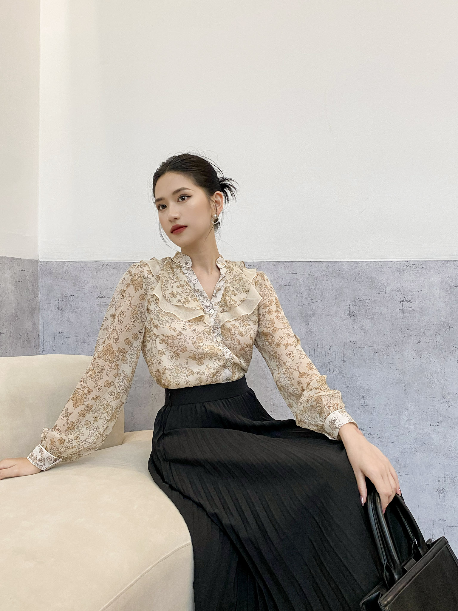 LALYA_CV109_Chân váy dập ly xòe quạt-Đen