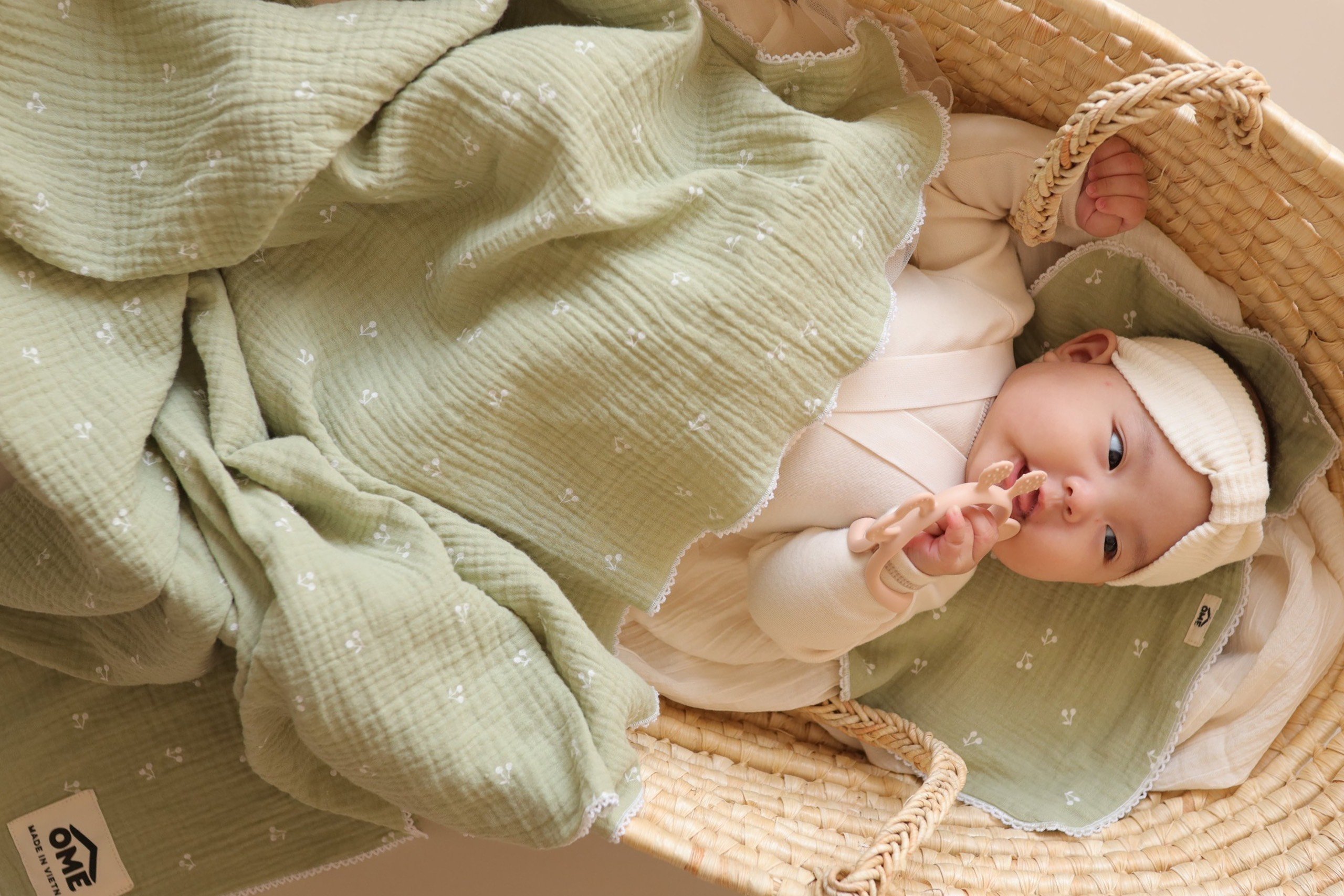 Miếng Lót đầu vải xô đa năng Ôme cho bé  Hàng chính hãng - Tấm lót đầu chống bẹp đầu đa năng cho bé sơ sinh Zimbababy