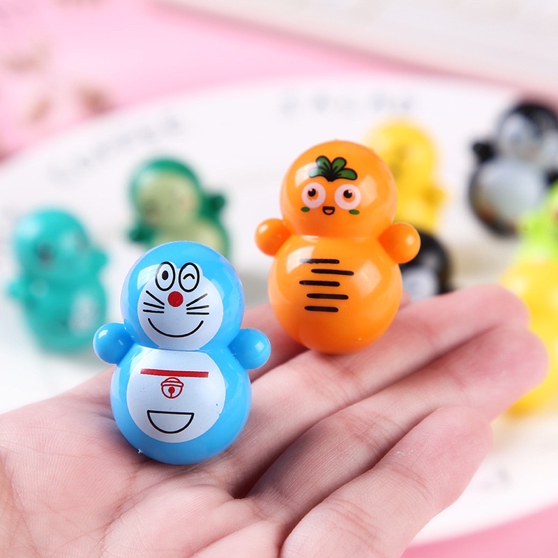 Lật đật squid game mini, đồ chơi lật đật mini doraemon cho bé cute dễ thương giá rẻ (pikachu, trò chơi con mực, minion)