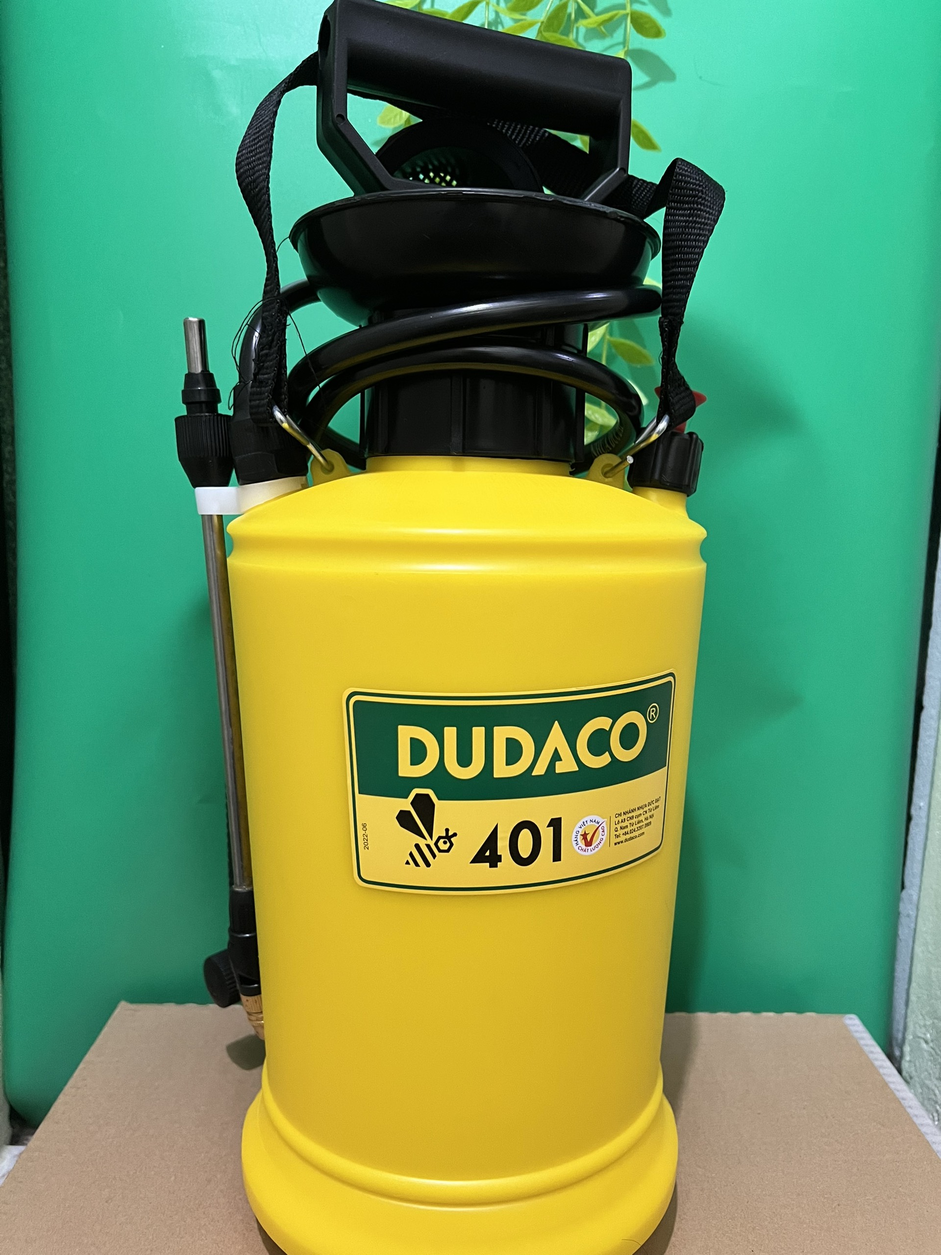 Bình phun thuốc DUDACO 4L, 6L tưới hoa cây cảnh, phun phân bón cho hoa lan, phun khử khuẩn