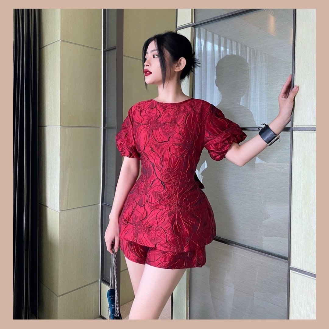 Set bộ nữ kiểu đẹp đi chơi sexy áo hở lưng cột nơ phối quần đùi nữ ống rộng vải gấm xốp cao cấp hàng y hình có ảnh thật WTAShop.