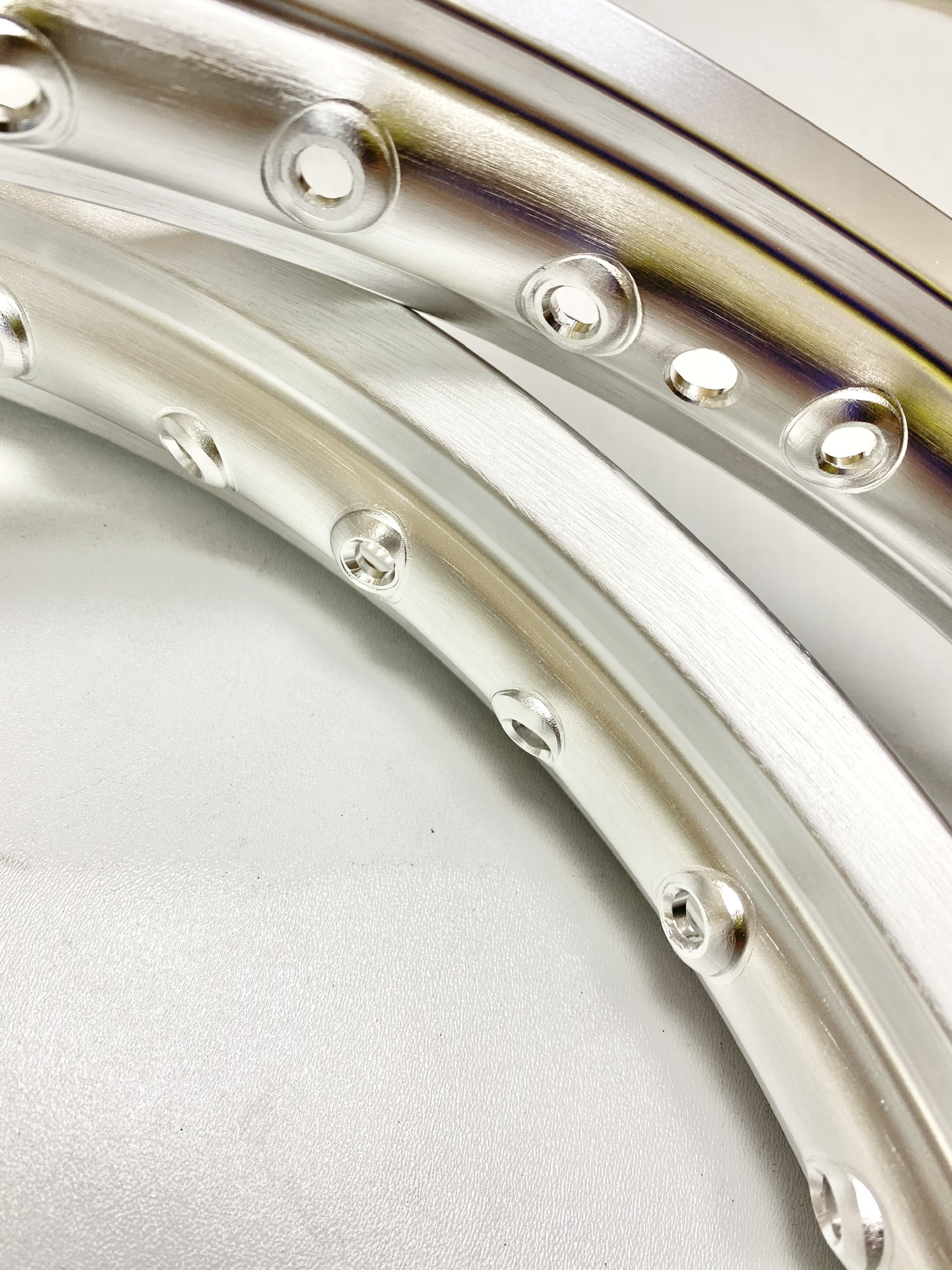 NIỀNG NHÔM EXCEL 1.4-1.6 ĐỦ MÀU