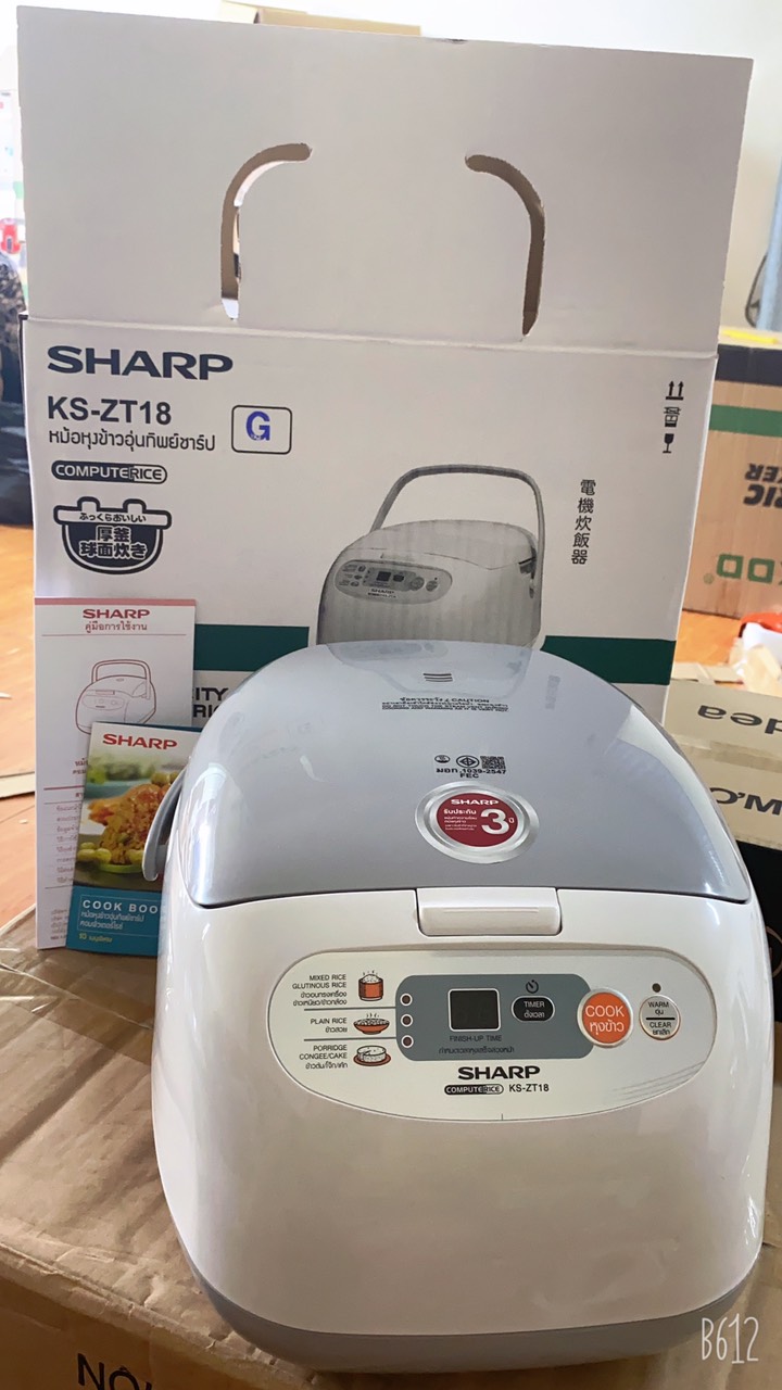 Nồi Cơm Điện Tử Sharp KS-ZT18