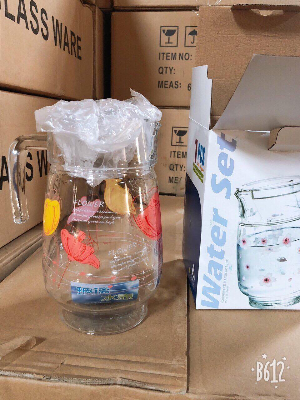 BÌNH ĐỰNG NƯỚC THỦY TINH 1300ML HỌA TIẾT DÁNG EO , TRÒN