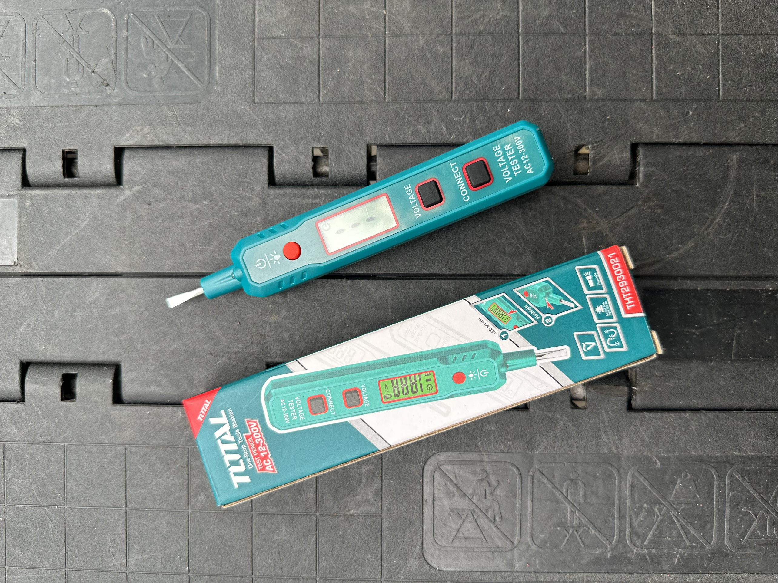 Bút Thử Điện AC 12-300V Total / THT2930021 /