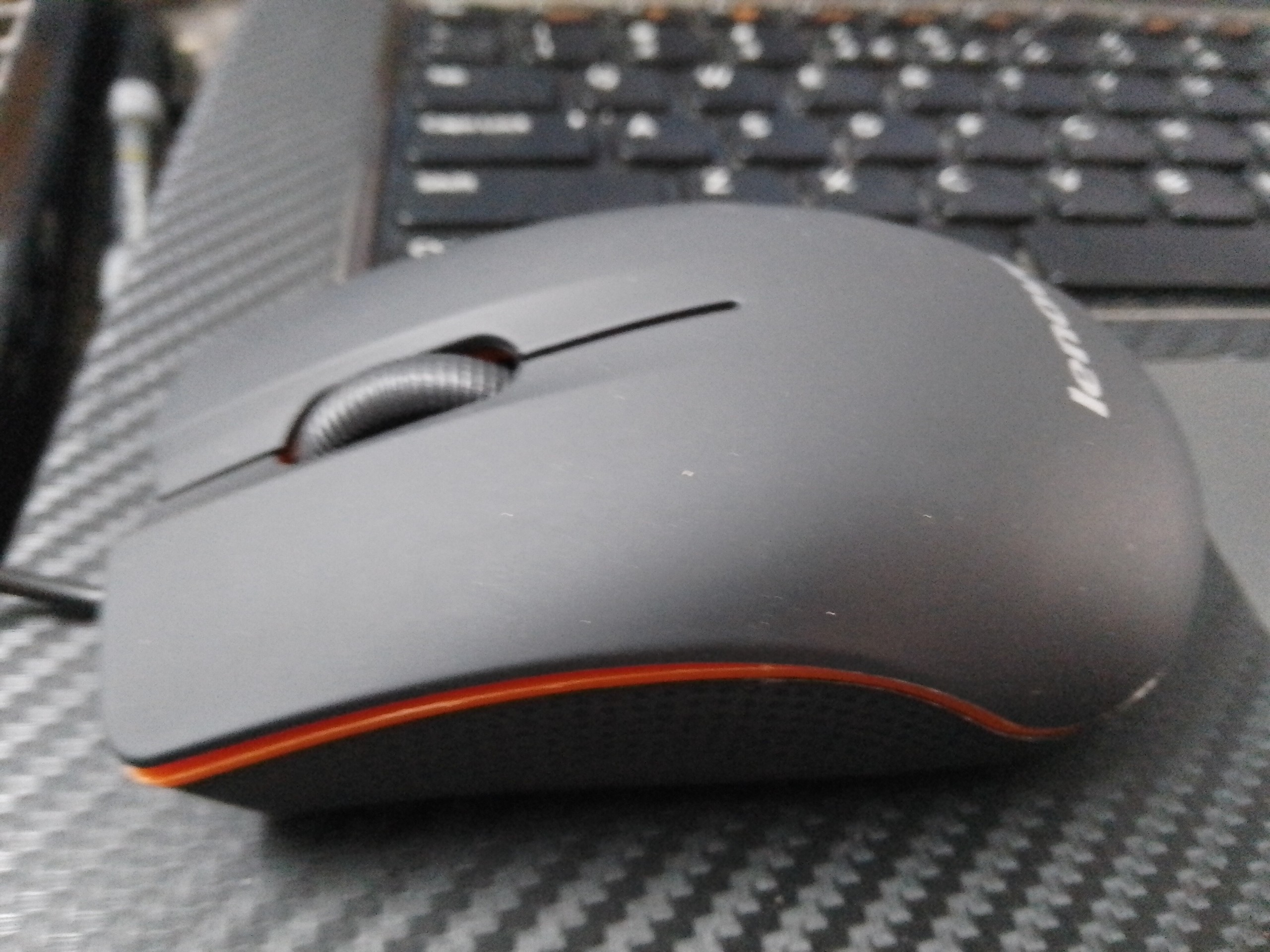Chuột vi tính lenovo m20
