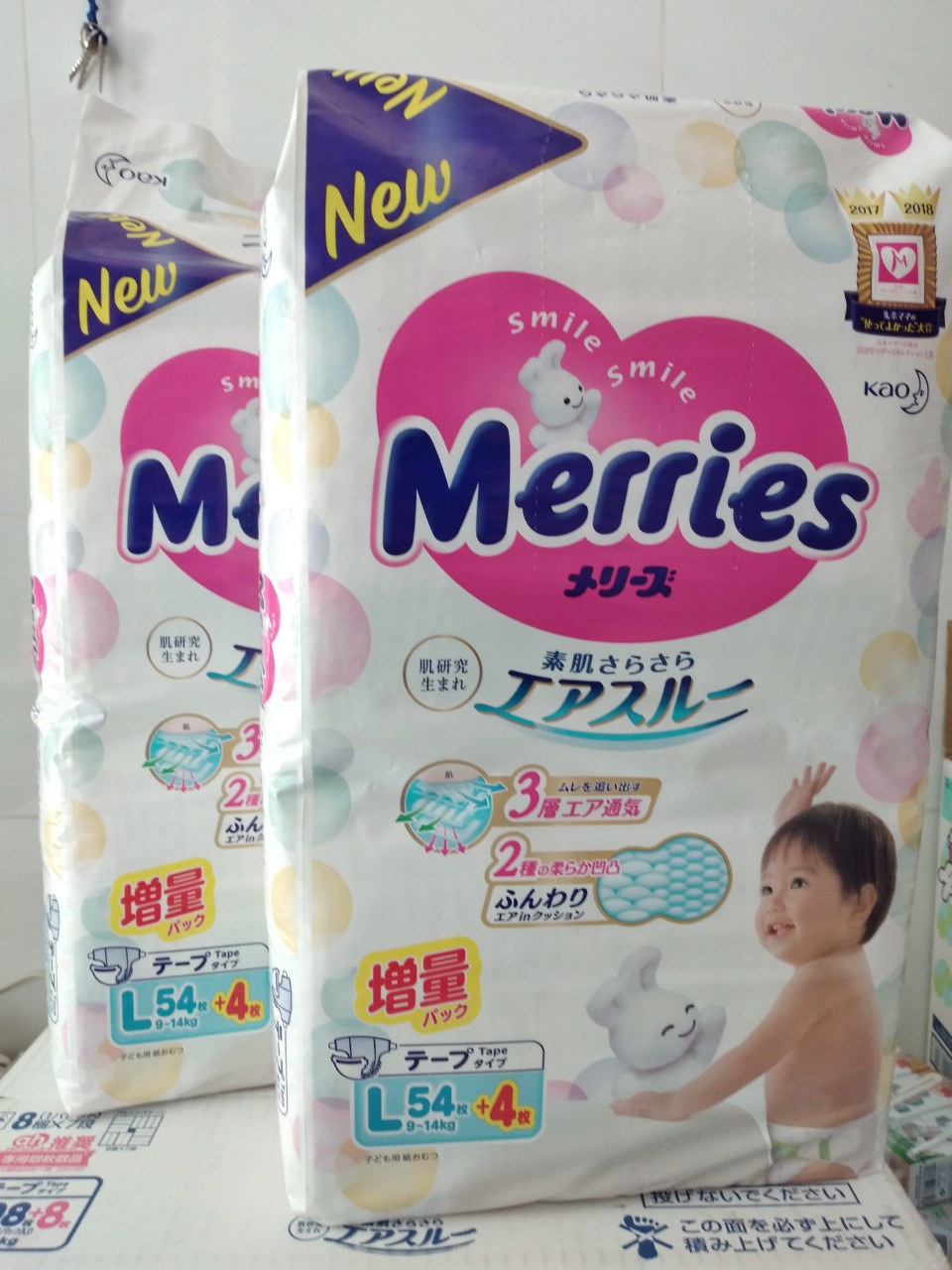 (HCM) Tã Meries cộng miếng size tã M64+4 dán/ L 58 dán