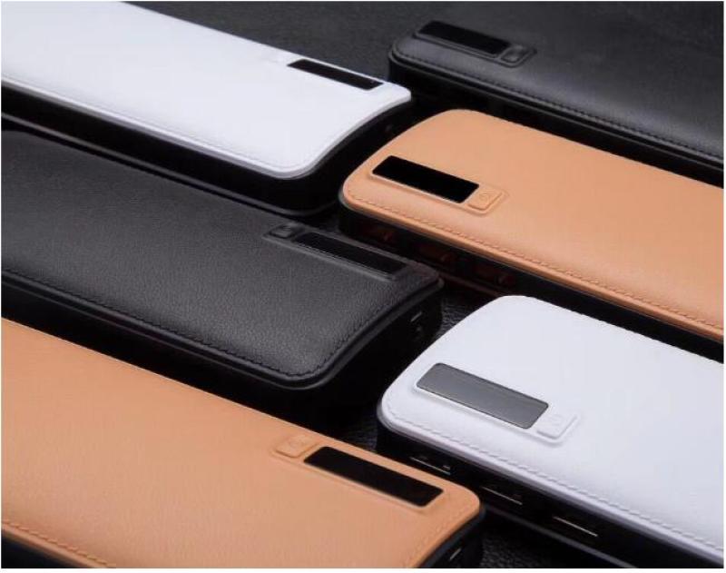 Giá Pin Sạc dự Phòng đèn LED báo hiệu sang trọng, 20.000mAh ,power bank
