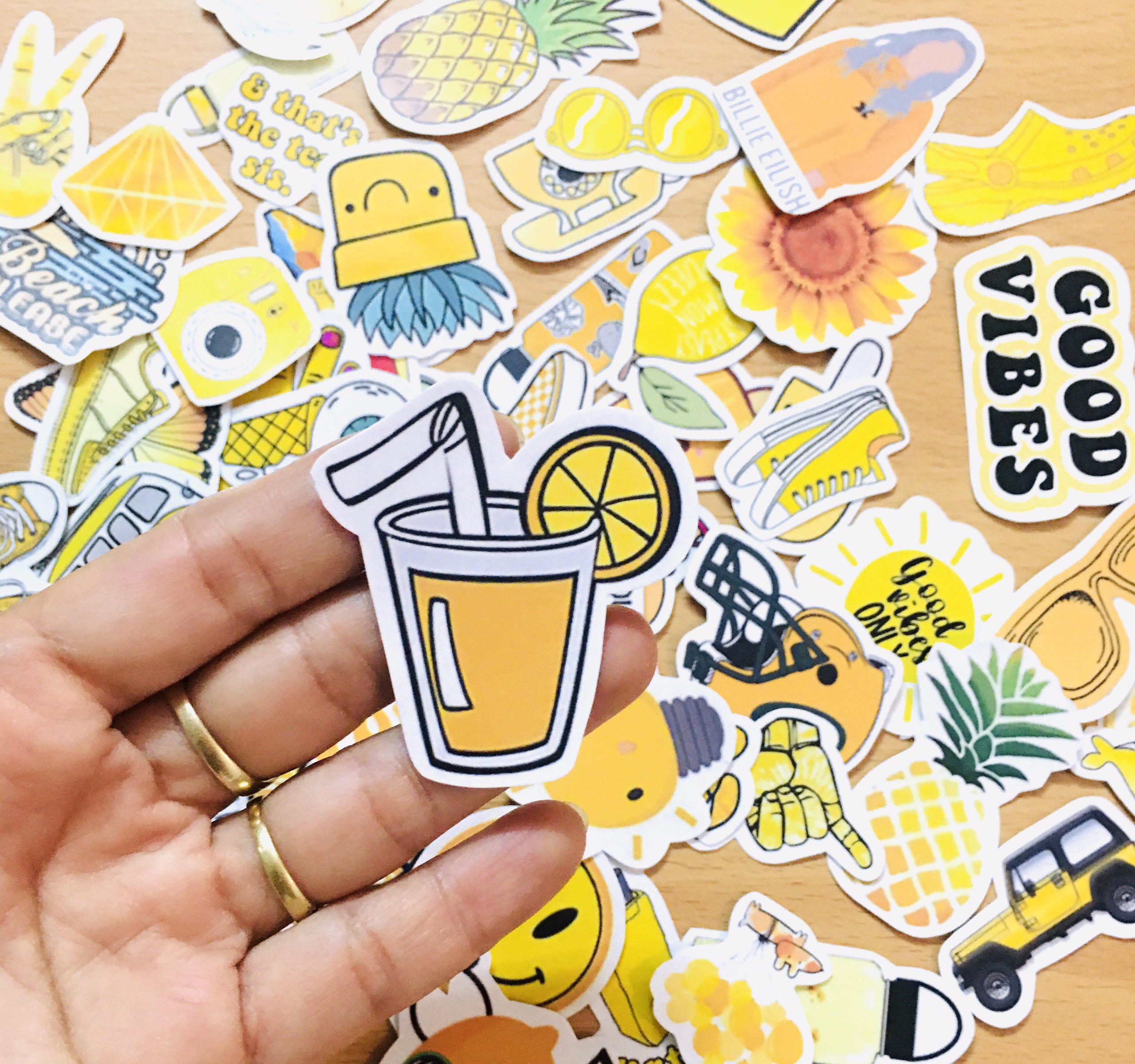 Set 30 đến 80 Sticker chủ đề màu Vàng, yellow ảnh ép lụa