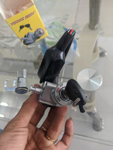 Bộ ổ khóa xe Dream cao cấp (khóa máy + khóa yên) bền bỉ