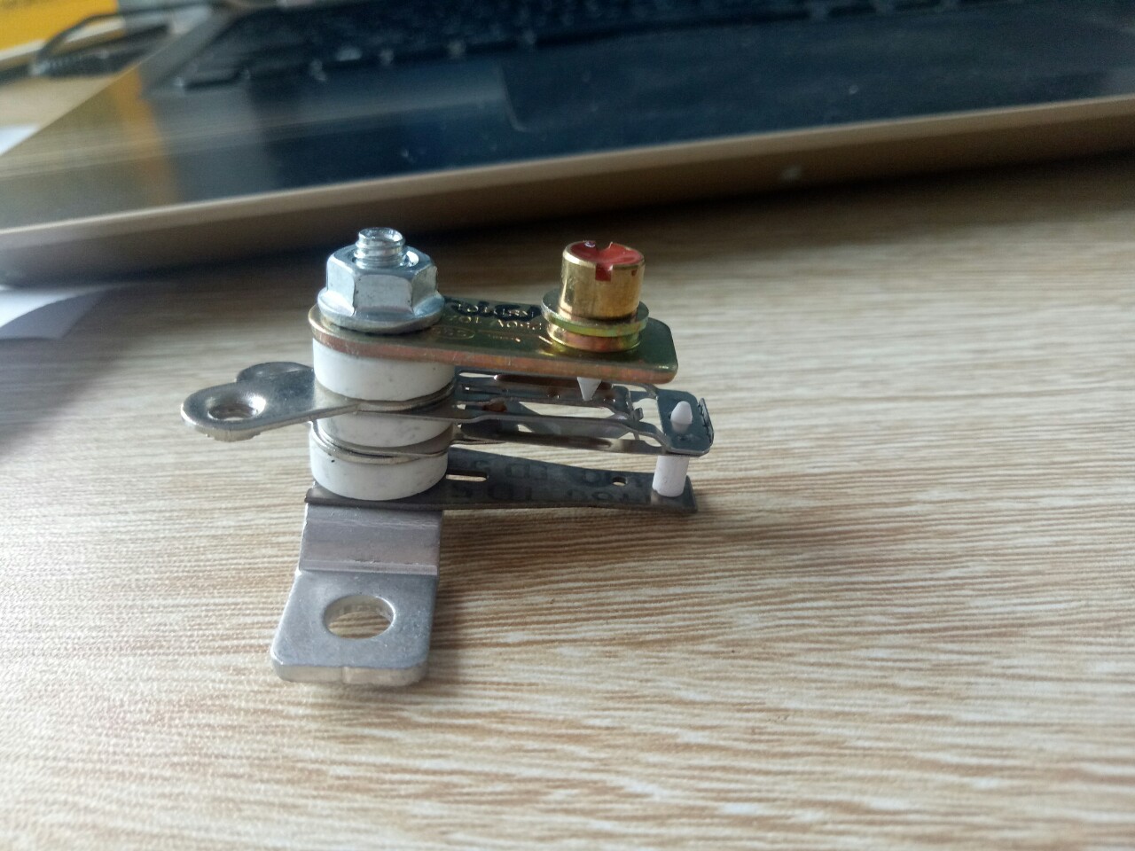 Rơ le nhiệt nồi cơm điện Kangaroo