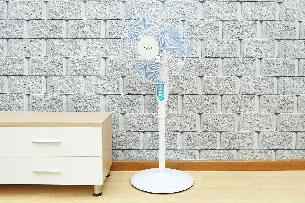 quạt cây đứng media FS40-11V