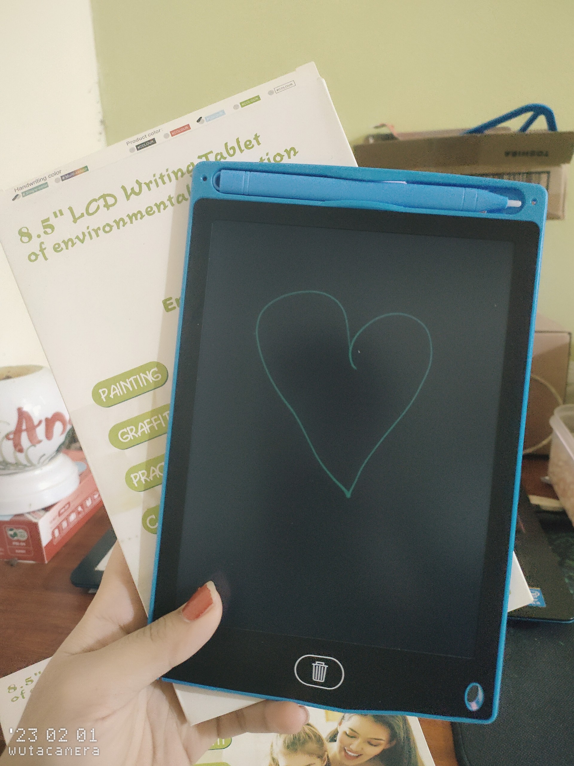 BẢNG LCD TỰ XOÁ