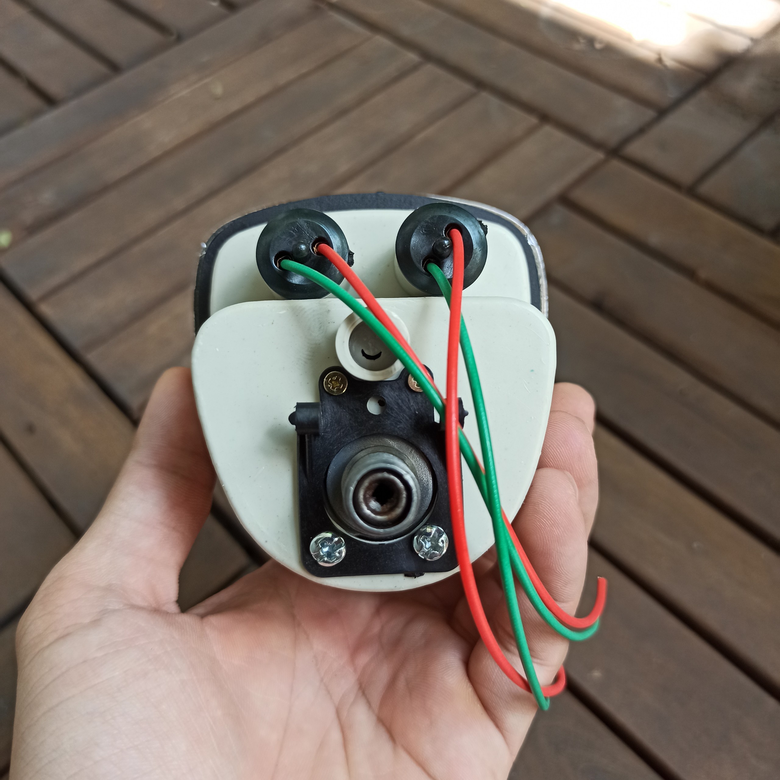 Đồng hồ cub 81 có kim chạy được