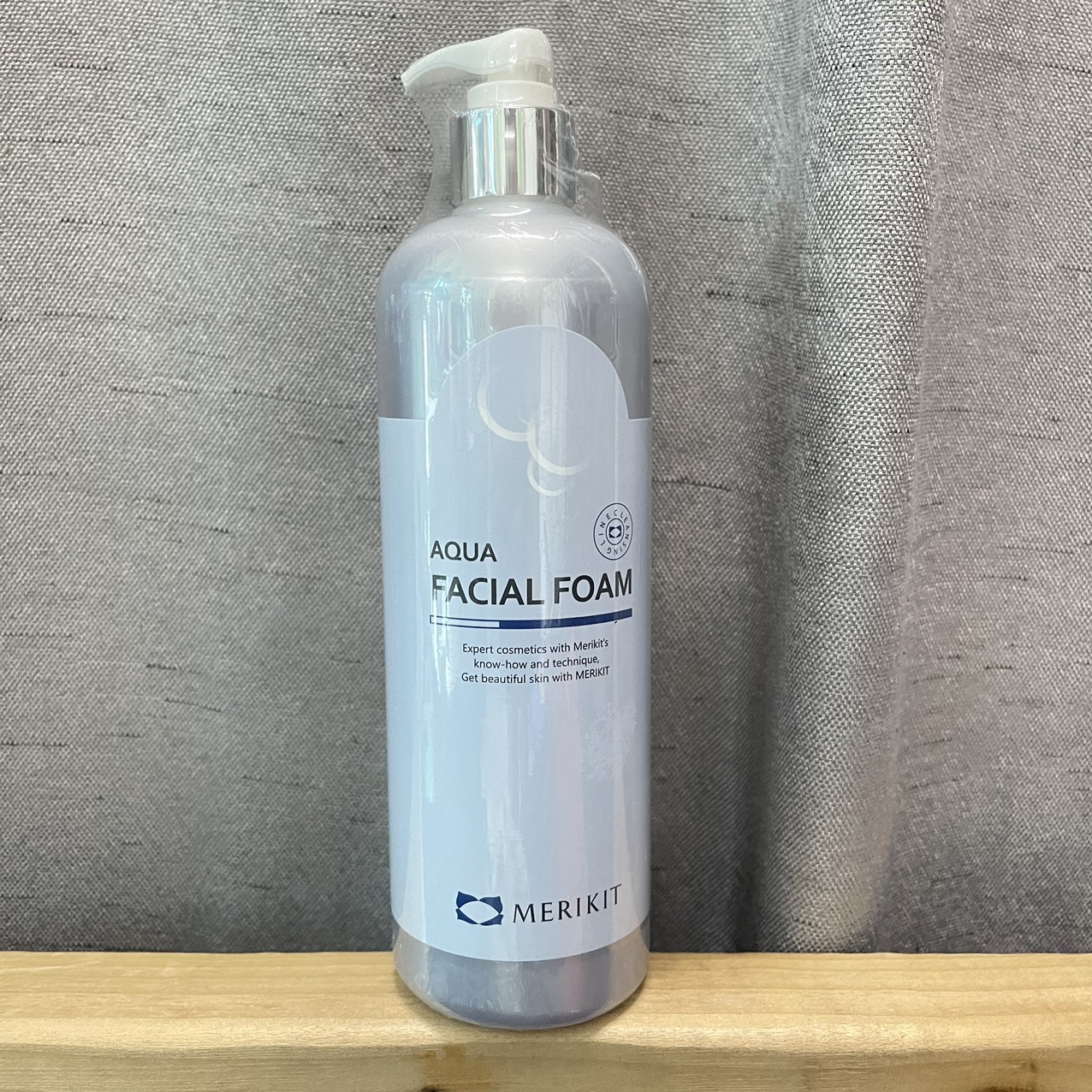 Sữa Rửa Mặt Tinh Khiết Aqua Facial Foam Merikit 500ml