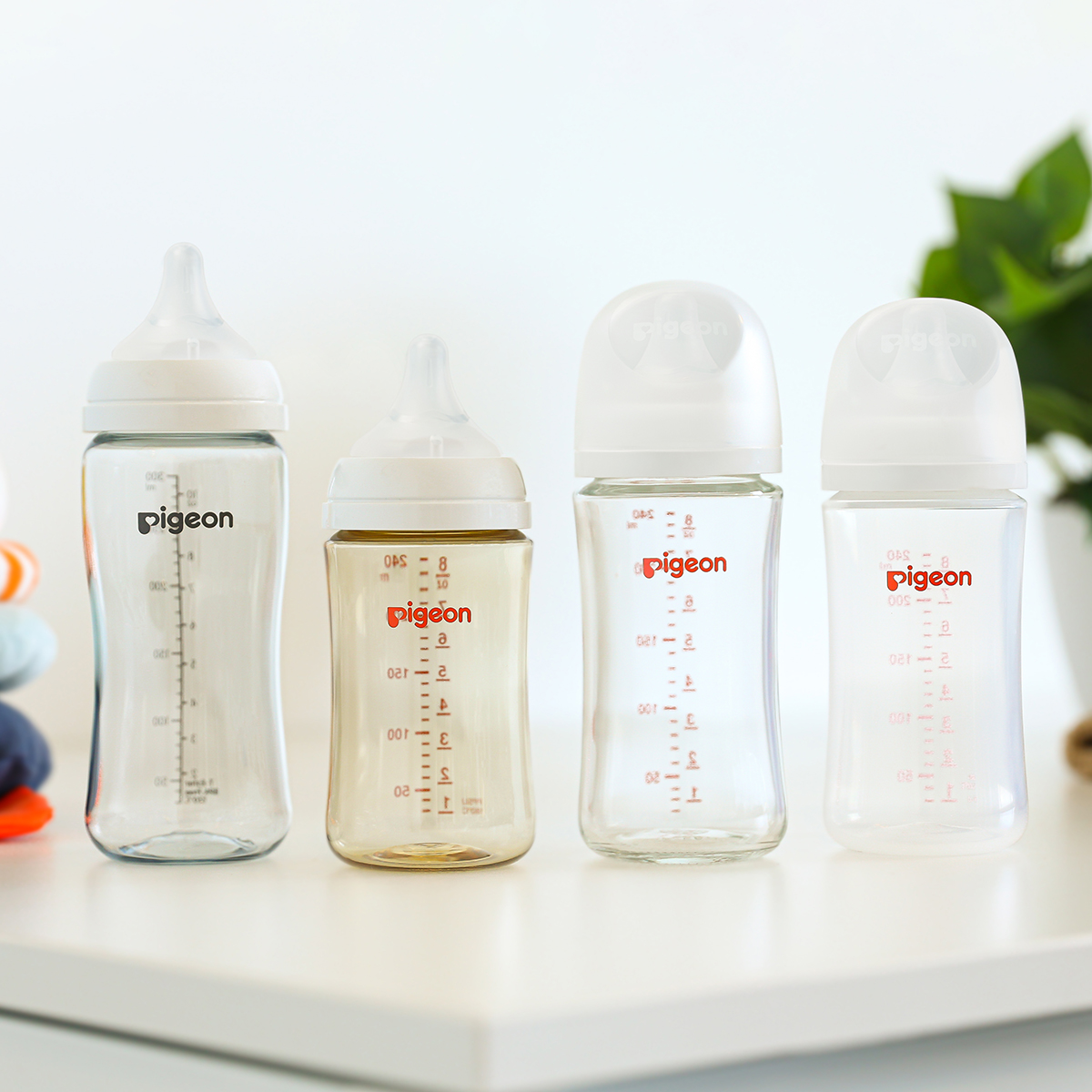 [New 2025] Pigeon Baby Accessories - Genuine Pigeon Anti-Colic Ppsu Bottle with Wide Neck for Newborns, Super Soft and Anti-Choking for Children 160Ml/240Ml - Many Patterns