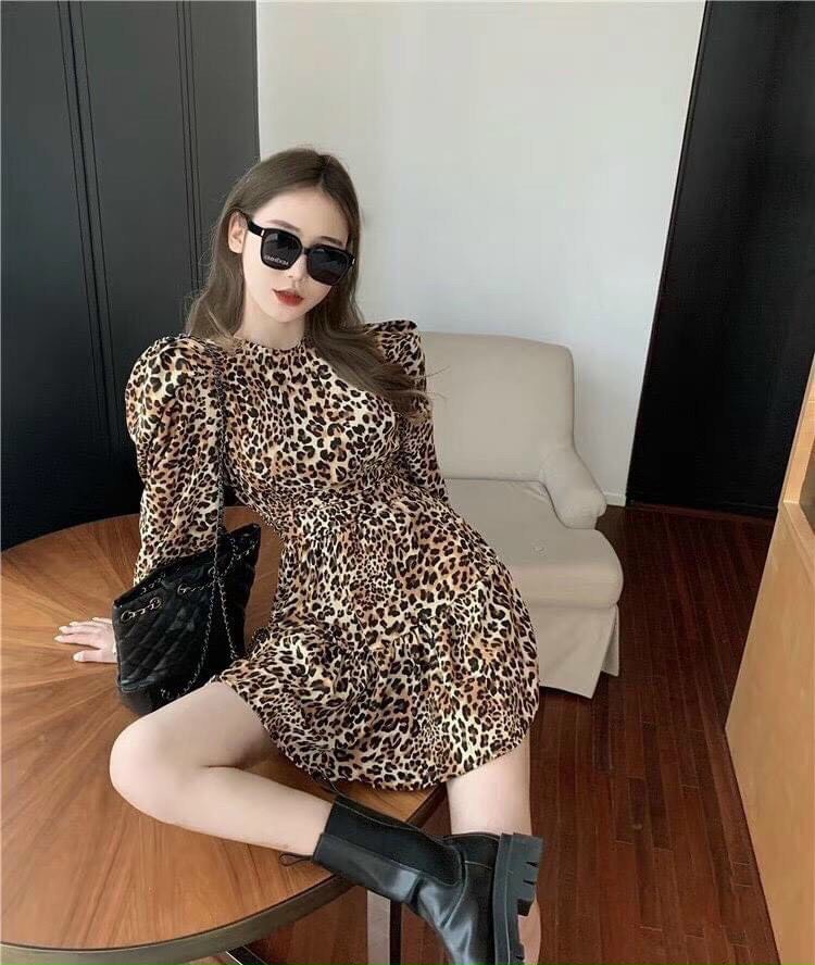 Đầm rằn ri tay phồng cổ cao cực chất TTSA0972