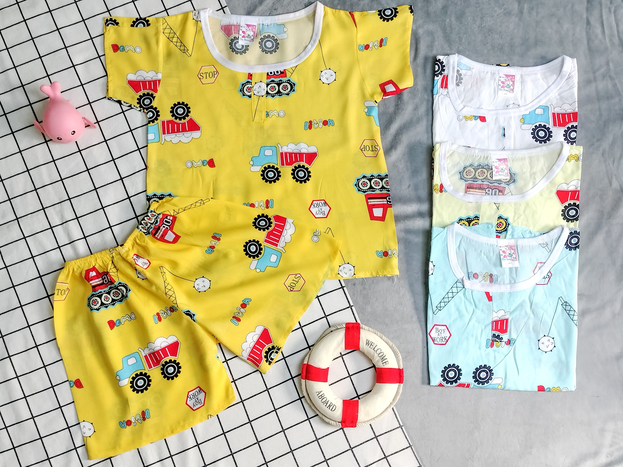 [HCM]Đồ bộ tole bé trai từ 14-18kg (giao màu ngẫu nhiên)