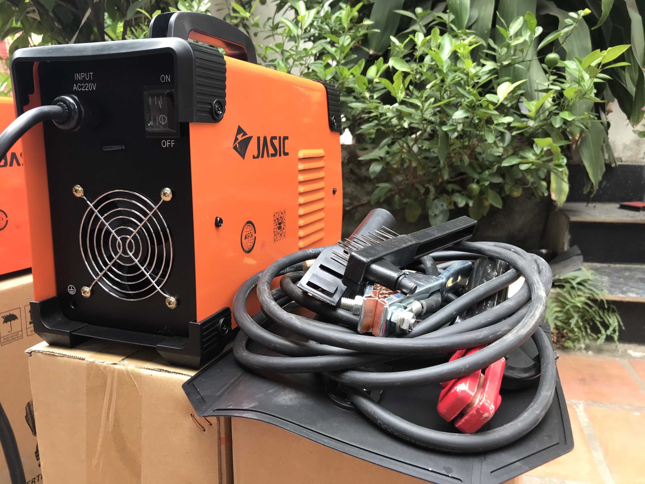 MÁY HÀN ĐIỆN TỬ JASIC ARC 250A