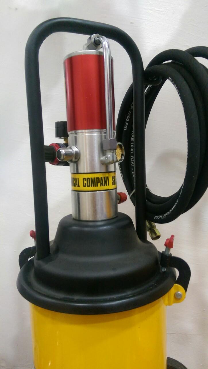 [HCM]MÁY BƠM MỠ KHÍ NÉN 12L-Kocu GZ3
