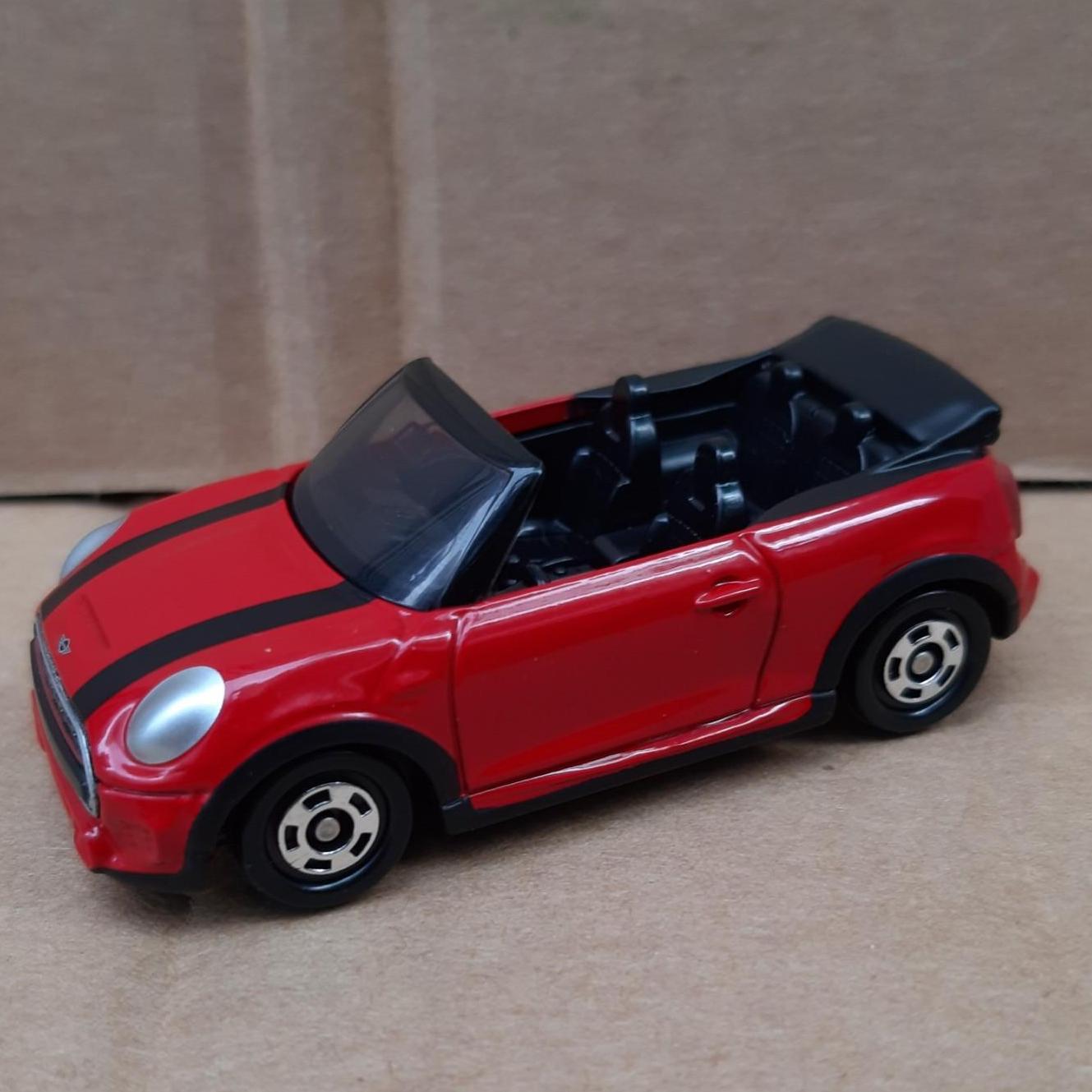 Xe mô hình Tomica - Xe Mini Cooper mui trần màu đỏ