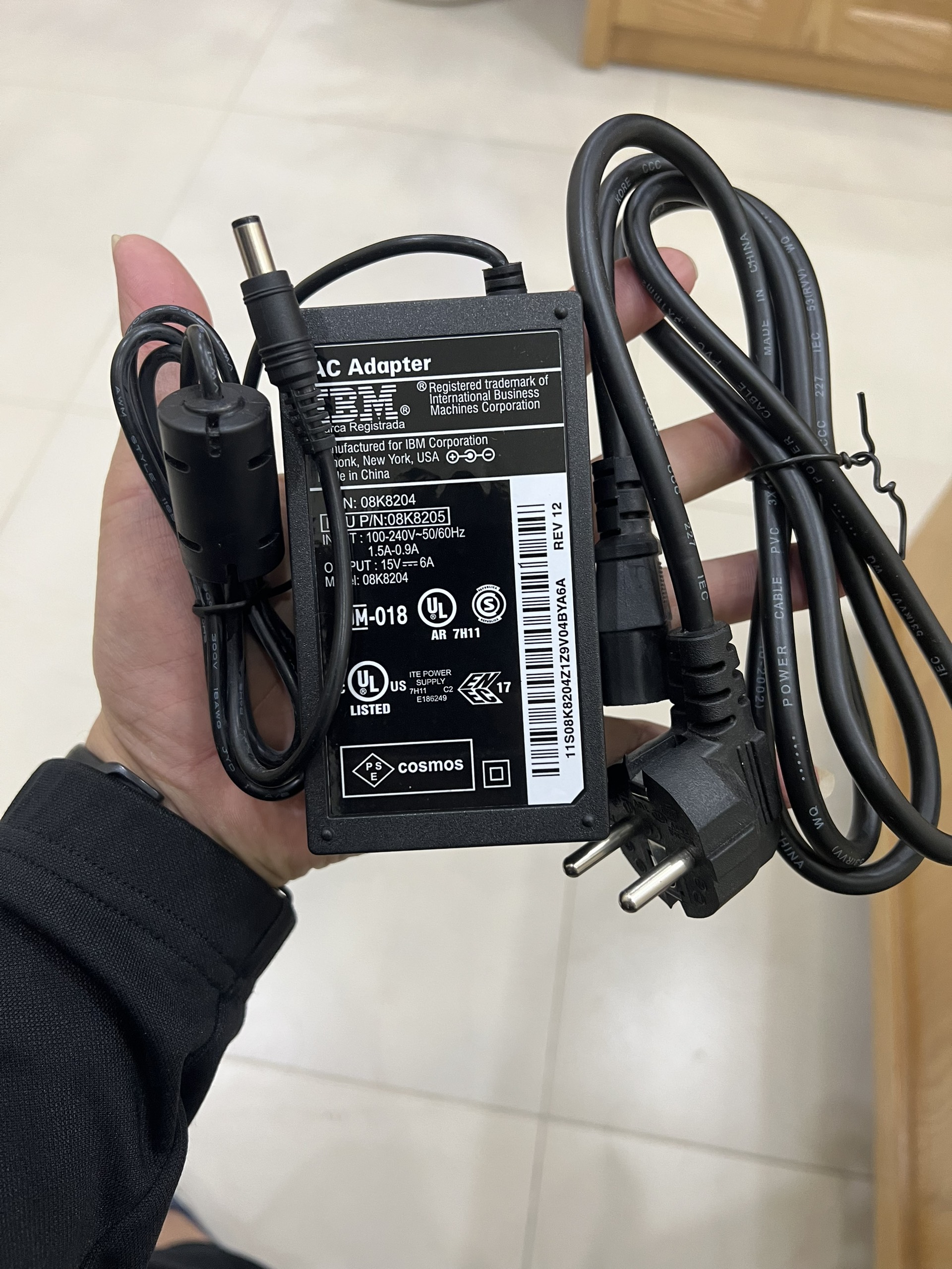ADAPTER 15V 6a