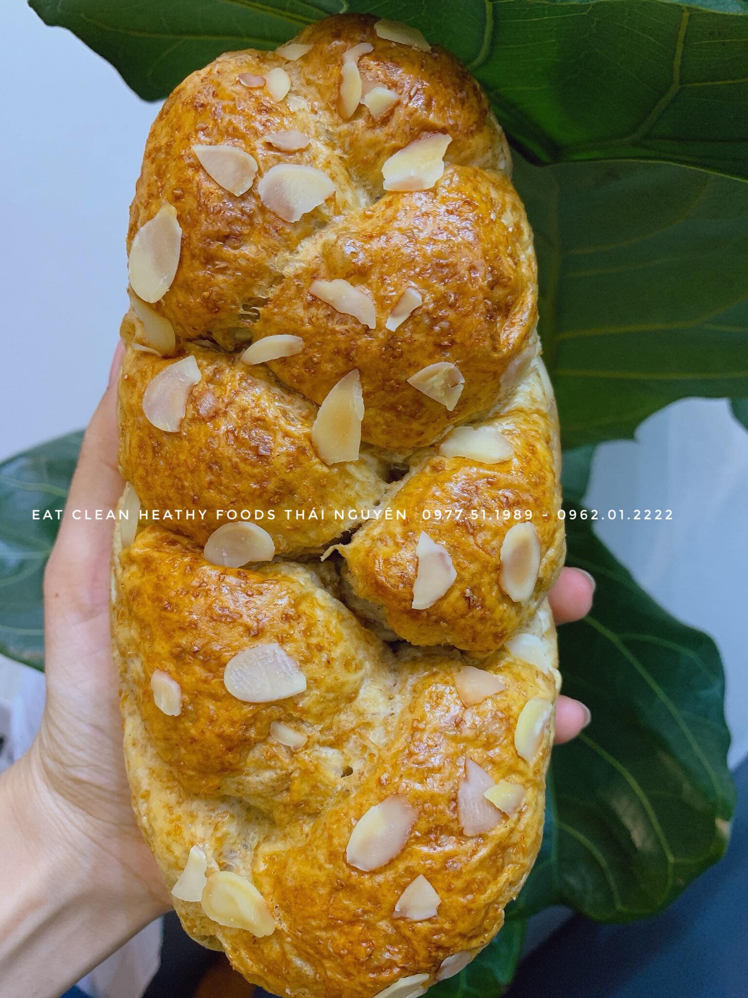 bánh mì hoa cúc nguyên cám 250g