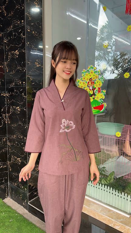 Đồ lam đi chùa nữ, Đồ phât tử mẫu nút ngọc