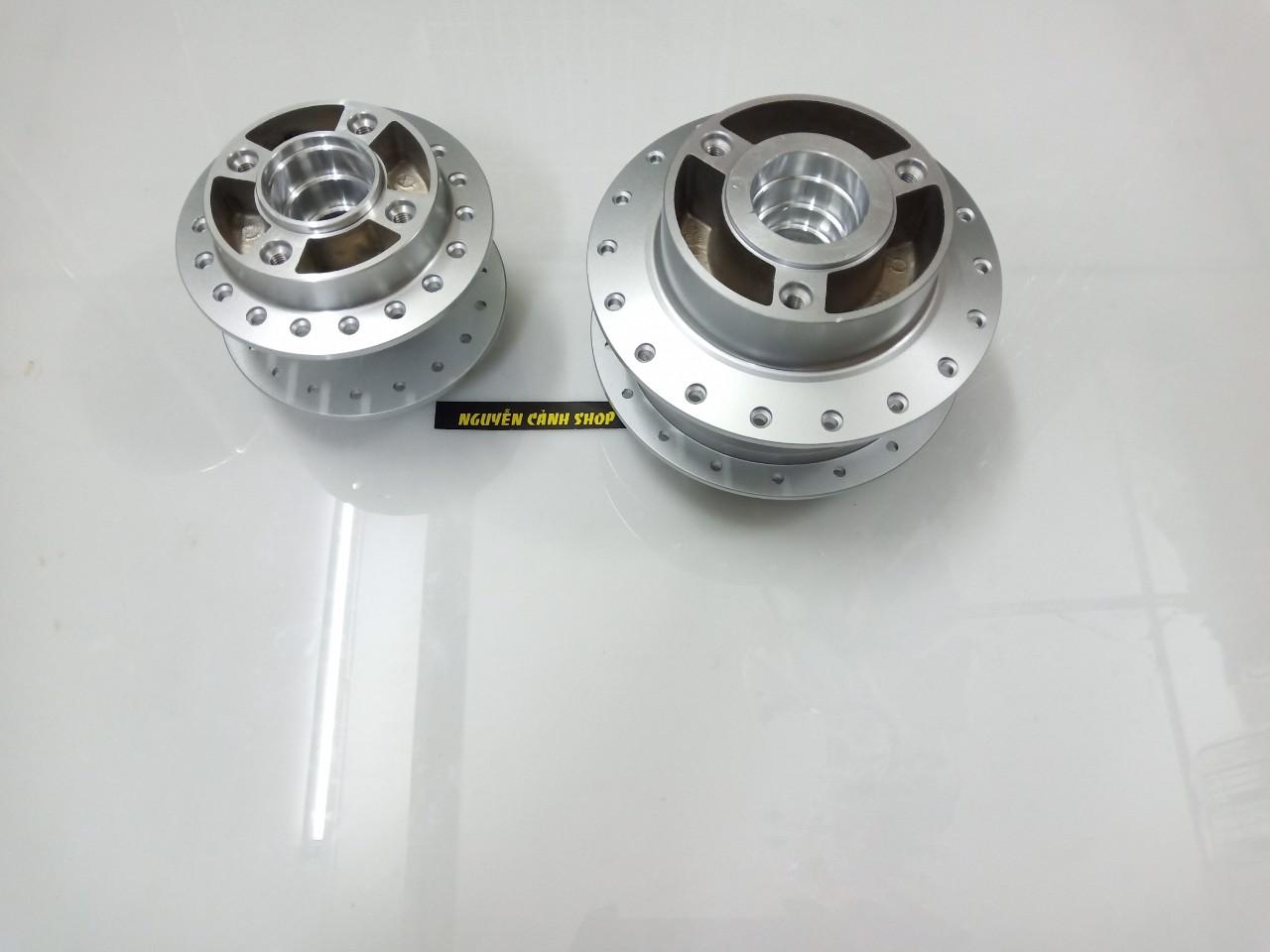 Cặp đùm xe raider 150 cả trước sau màu bạc