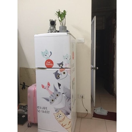 [HCM]Giấy Decal Dán Tủ Lạnh GIA ĐÌNH MÈO Kute - THUTHAODECOR