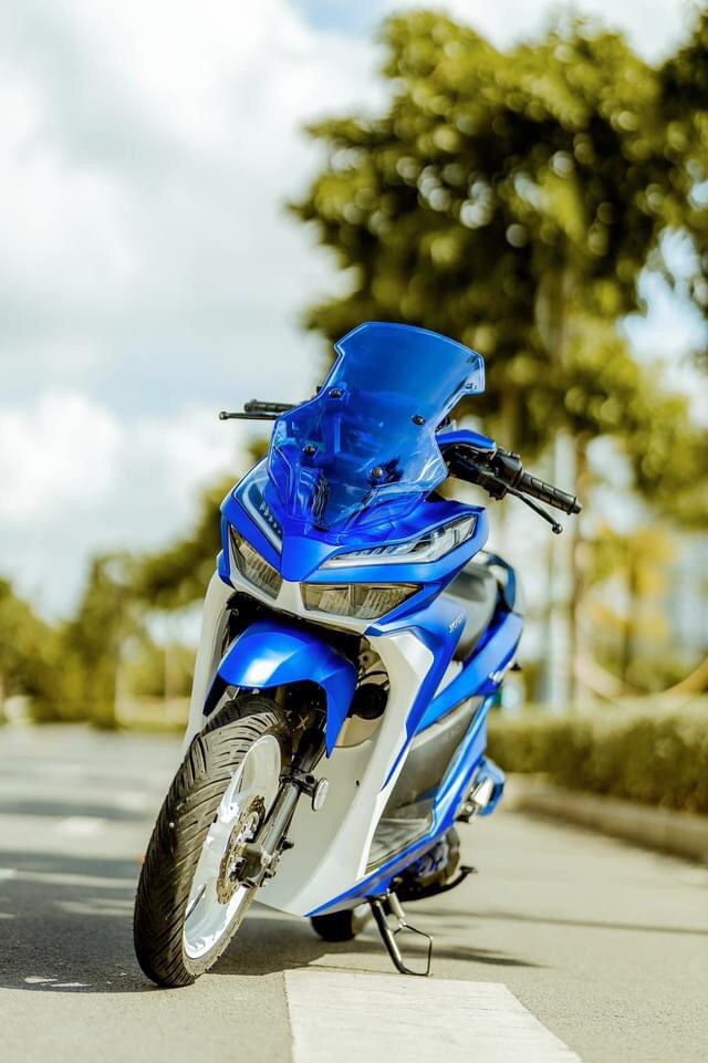 Kính chắn gió zhipat touring chính hãng cho vario/click - ab- nvx