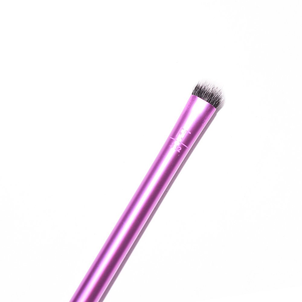 Cọ Viền Mí Mắt RT Real Techniques Smudge Brush RT 332