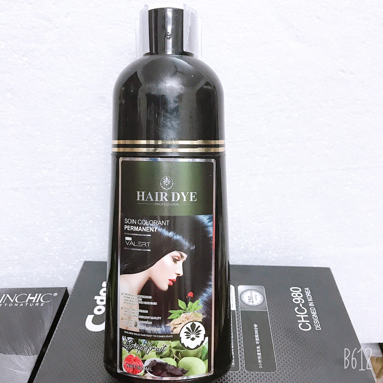 DẦU GỘI PHỦ BẠC ĐEN  TÓC TINH CHẤT BƯỞI GRAPEFRUIT VALERT