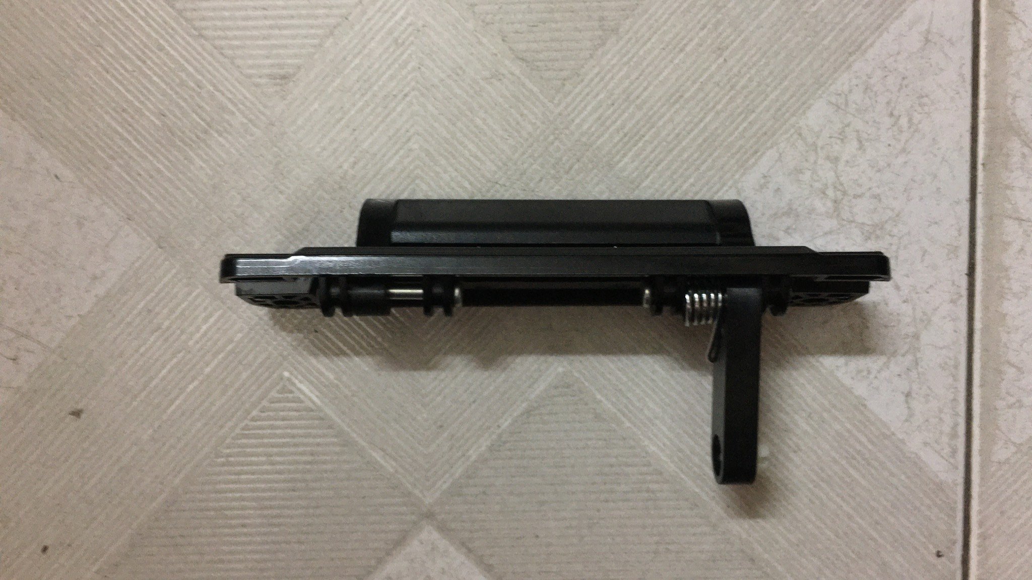Tay mở cốp sau Dongben X30