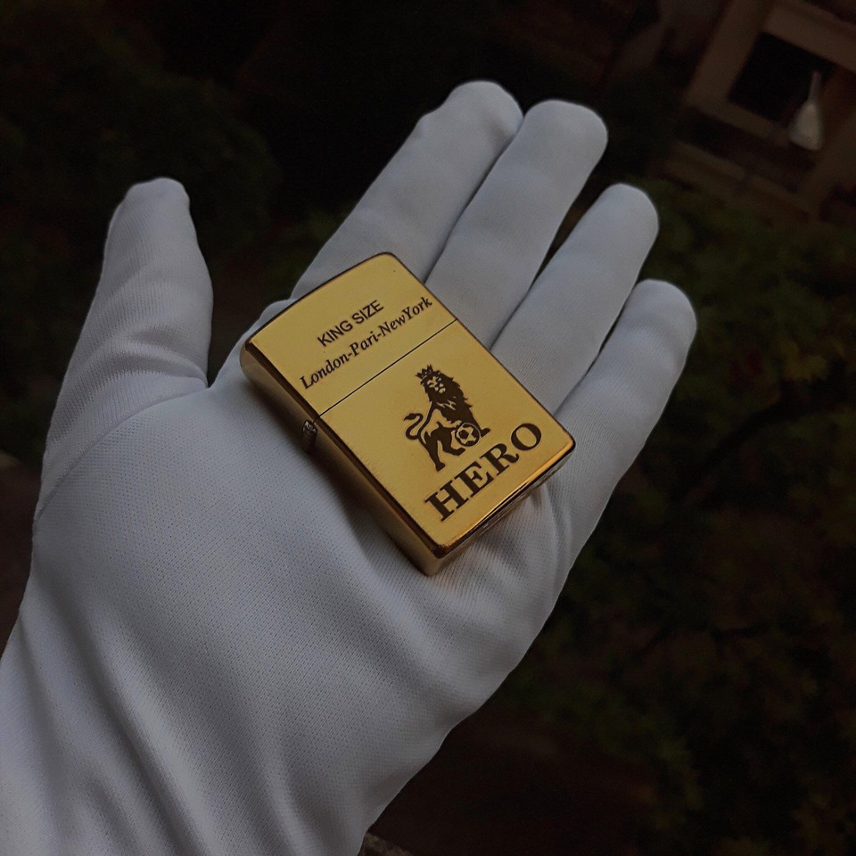 [HCM]Bật Lửa Zippo USA Khắc Logo Hero - Tặng Xăng Đá