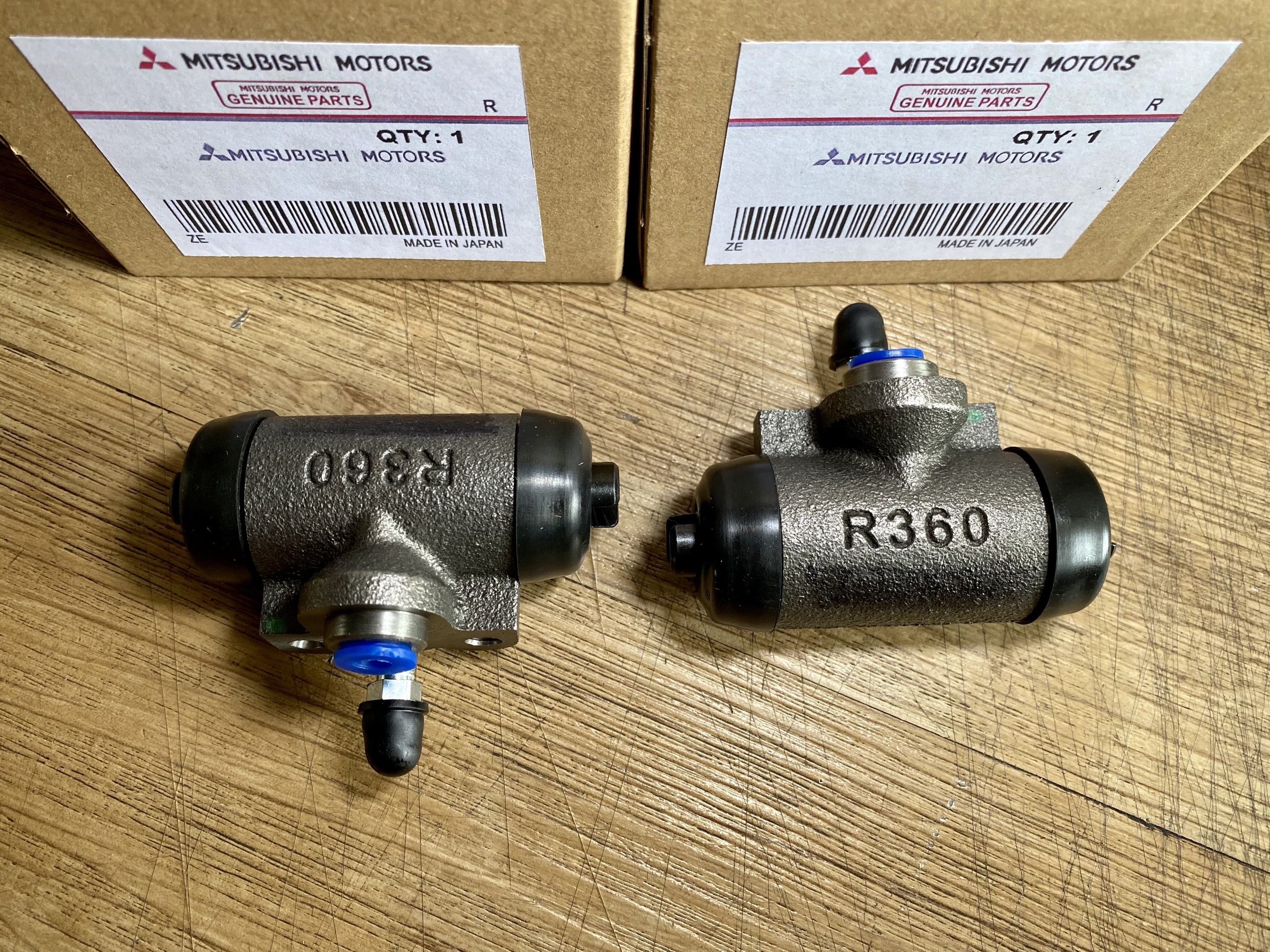 XY LANH THẮNG BÁNH SAU MITSUBISHI XPANDER